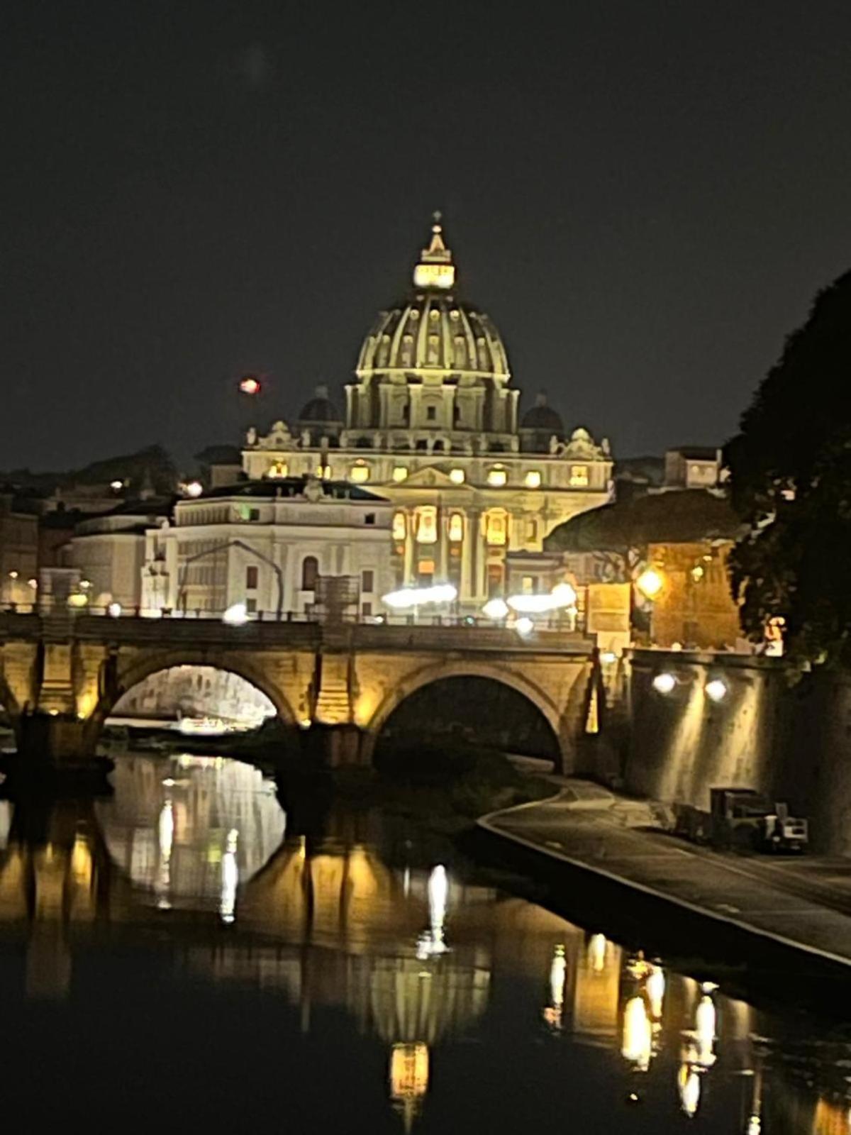 רומא San Pietro Luxury Rooms מראה חיצוני תמונה